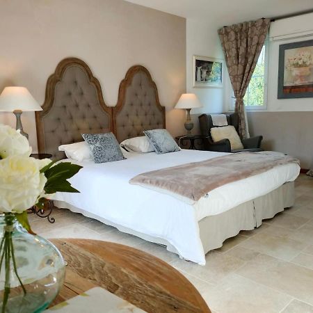 Le Clos Bel Ami Chambre D'Hotes Avec Piscine Bec-de-Mortagne ภายนอก รูปภาพ